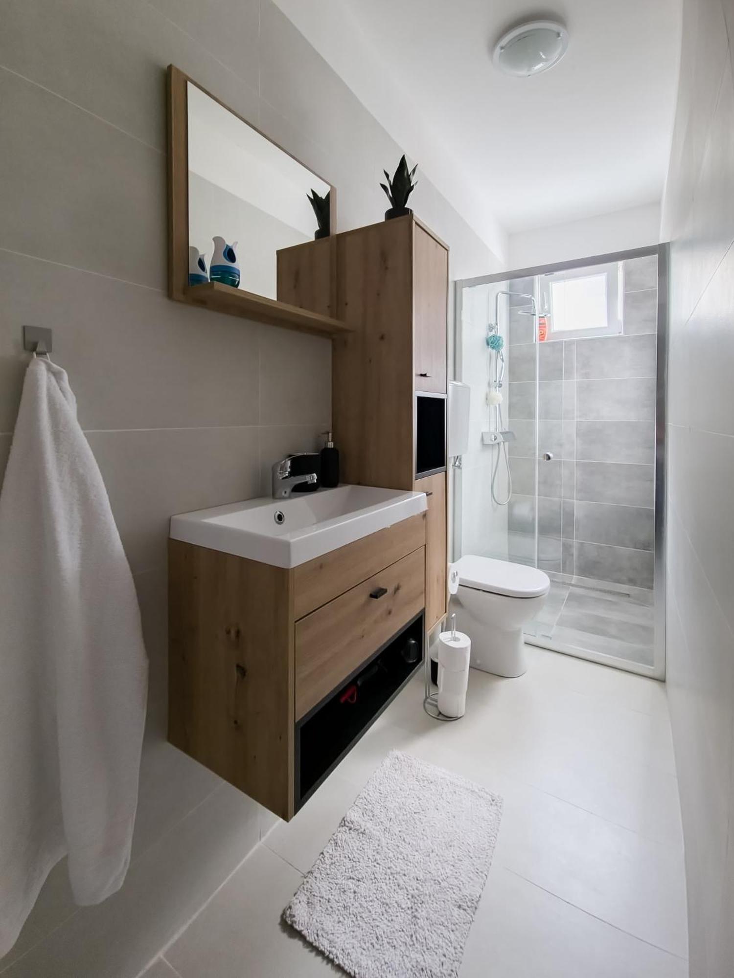 Apartment Ad Astra, *